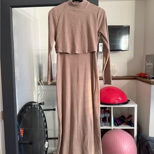 Old Navy Tan Maternity Long Sleeve Dress